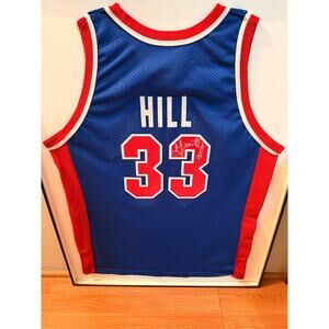 GRANT HILL #33 SIGNED PISTONS AUTOGRAPHED BASKETBALL JERSEY